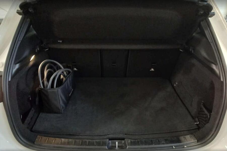 Mercedes-Benz EQA vaihtoauto