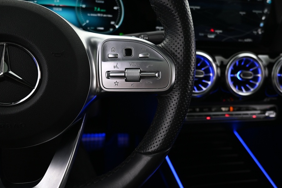 Mercedes-Benz EQA vaihtoauto