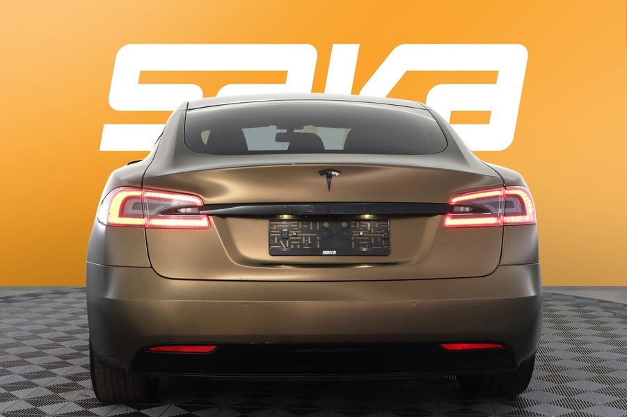 Tesla Model S vaihtoauto