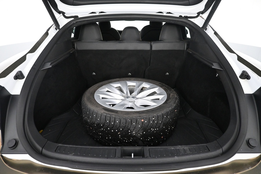 Tesla Model S vaihtoauto