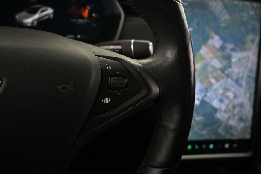 Tesla Model S vaihtoauto