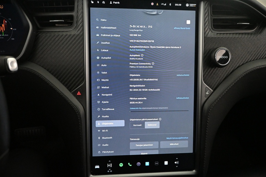 Tesla Model S vaihtoauto