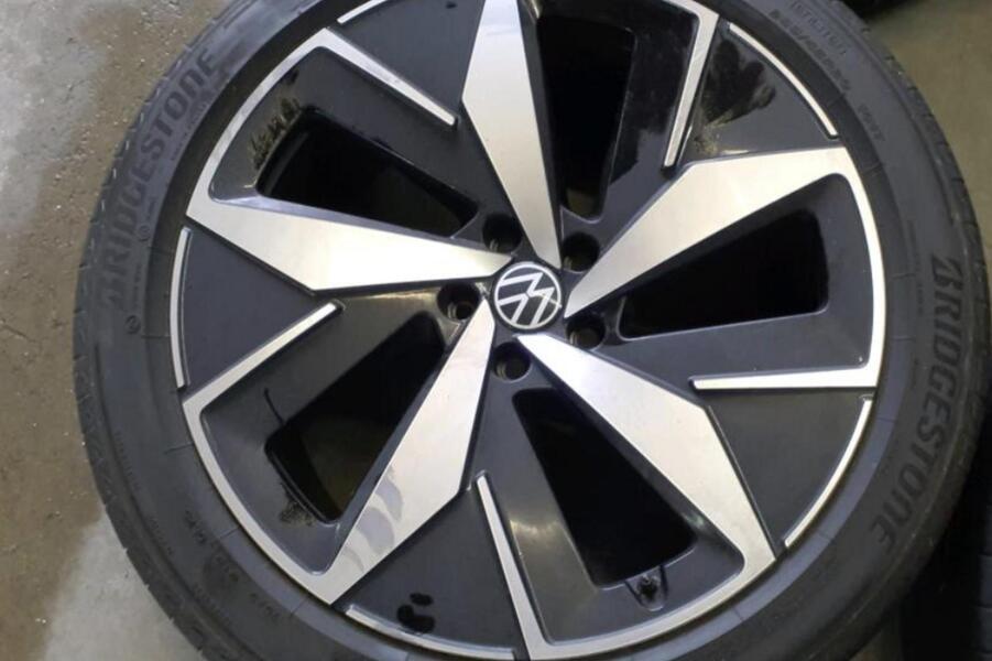 Volkswagen ID.4 vaihtoauto