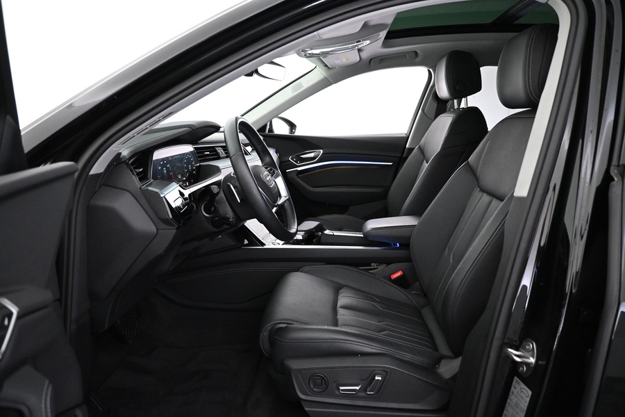 Audi Q8 e-tron vaihtoauto