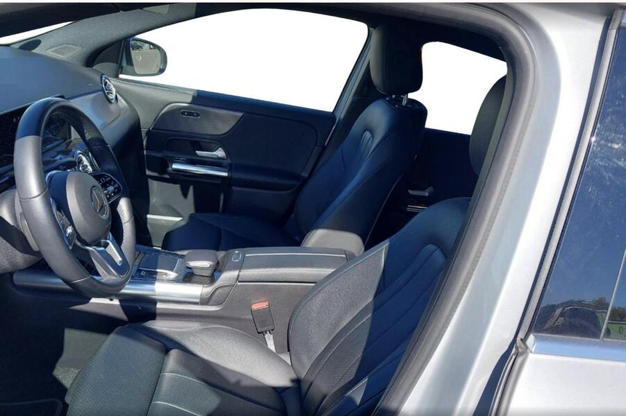 Mercedes-Benz EQA vaihtoauto