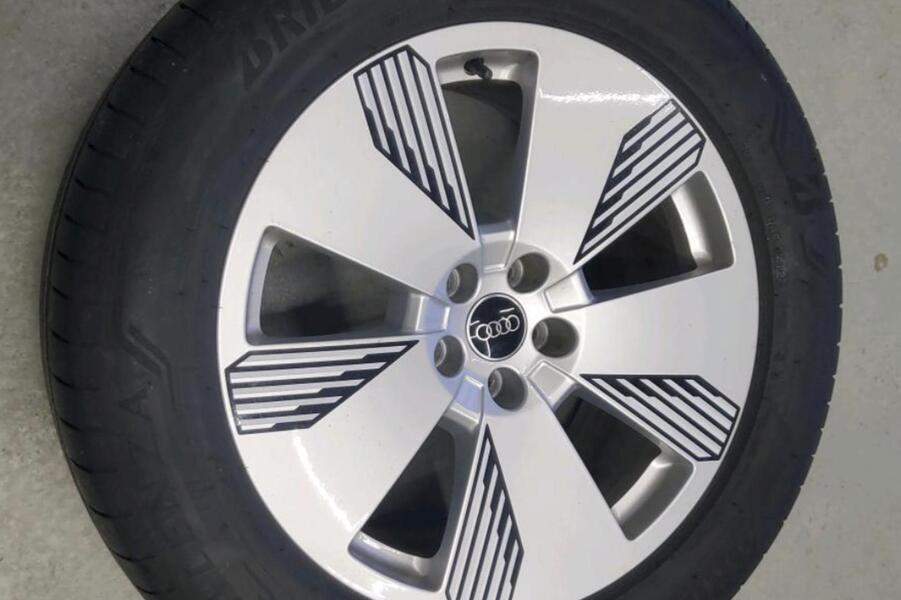 Audi e-tron vaihtoauto