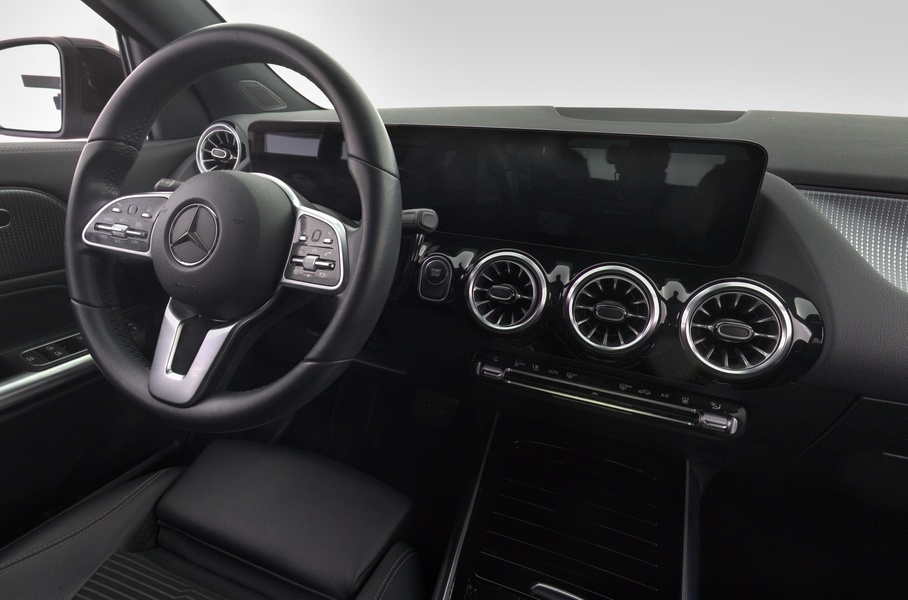 Mercedes-Benz EQA vaihtoauto