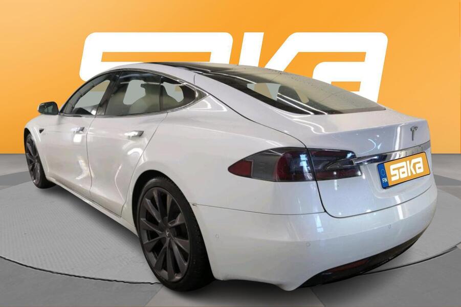 Tesla Model S vaihtoauto