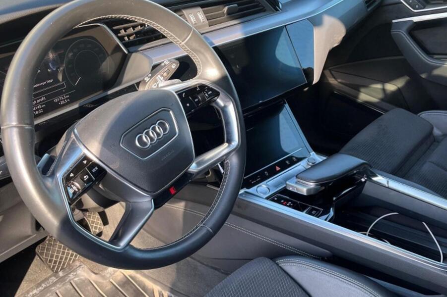 Audi e-tron vaihtoauto