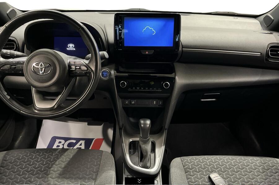 Toyota Yaris Cross vaihtoauto