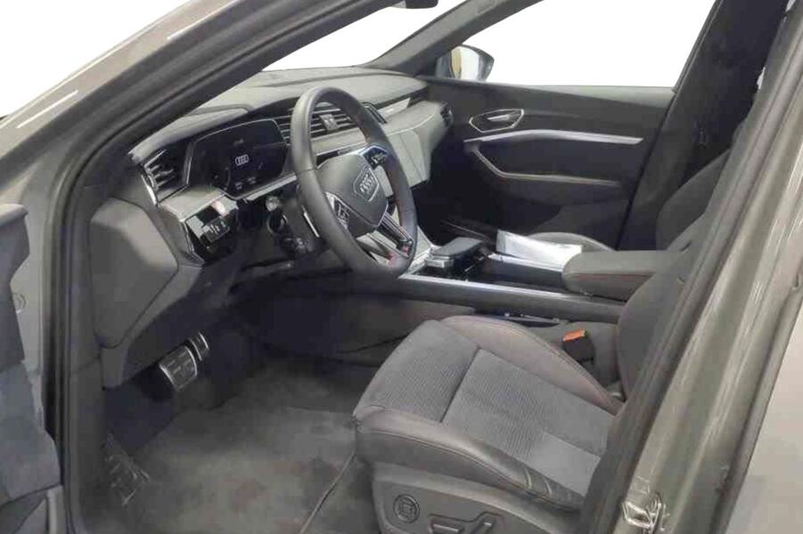 Audi Q8 e-tron vaihtoauto