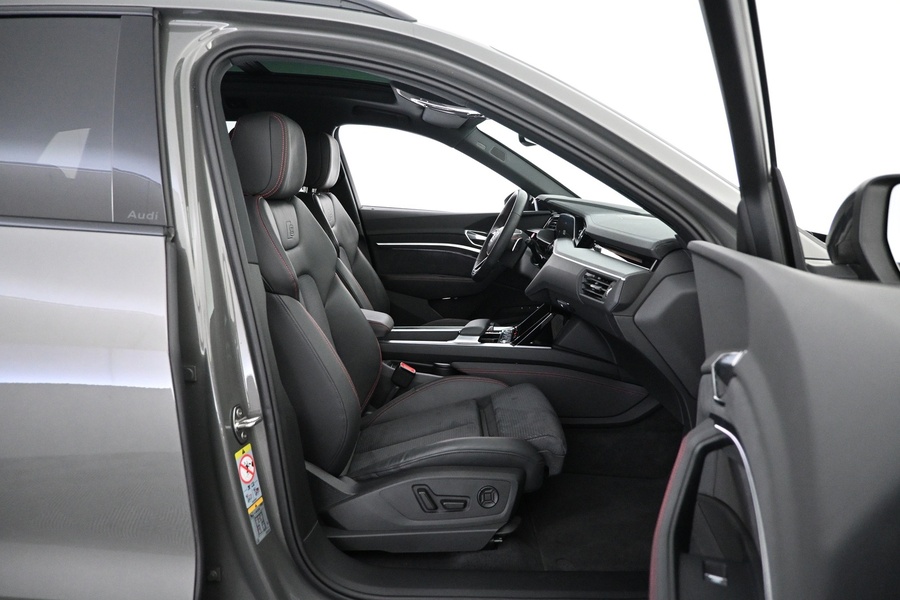 Audi Q8 e-tron vaihtoauto