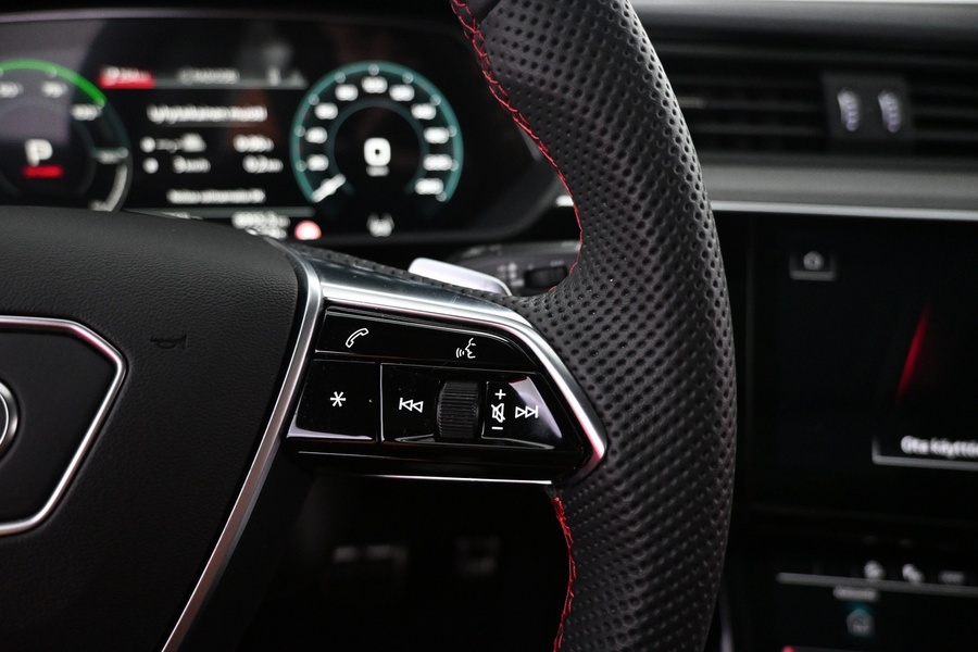 Audi Q8 e-tron vaihtoauto