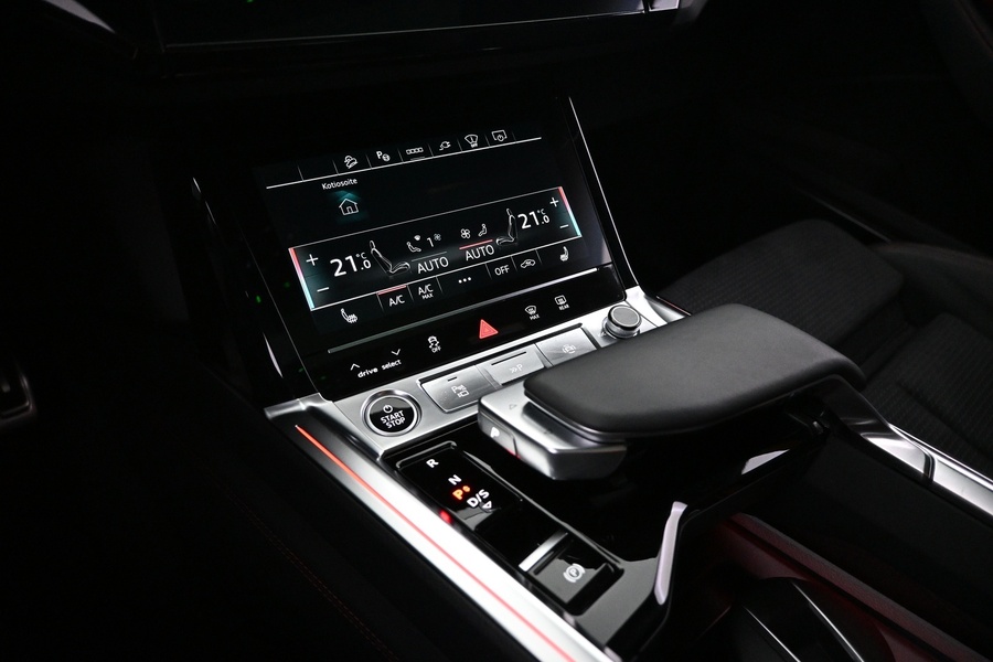 Audi Q8 e-tron vaihtoauto