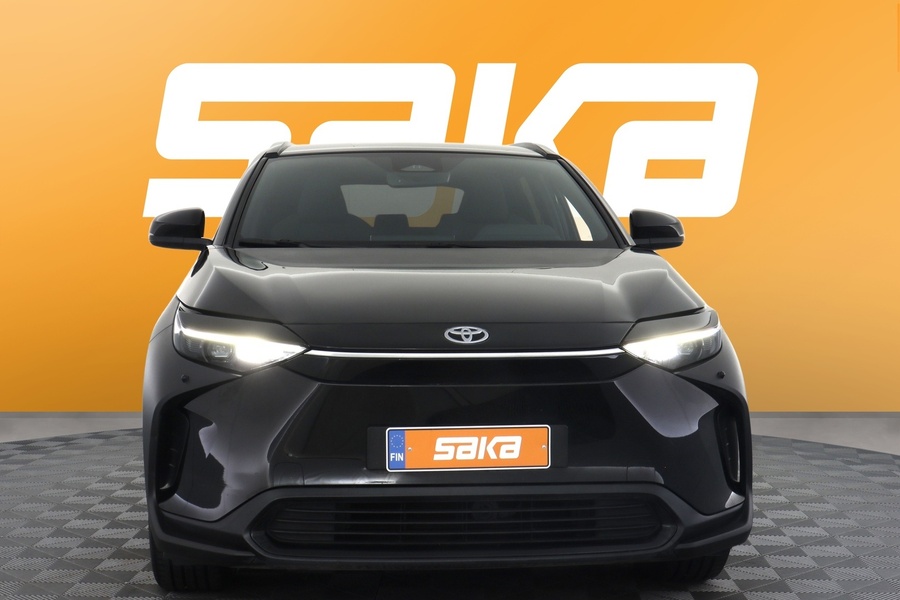 Toyota bZ4X vaihtoauto