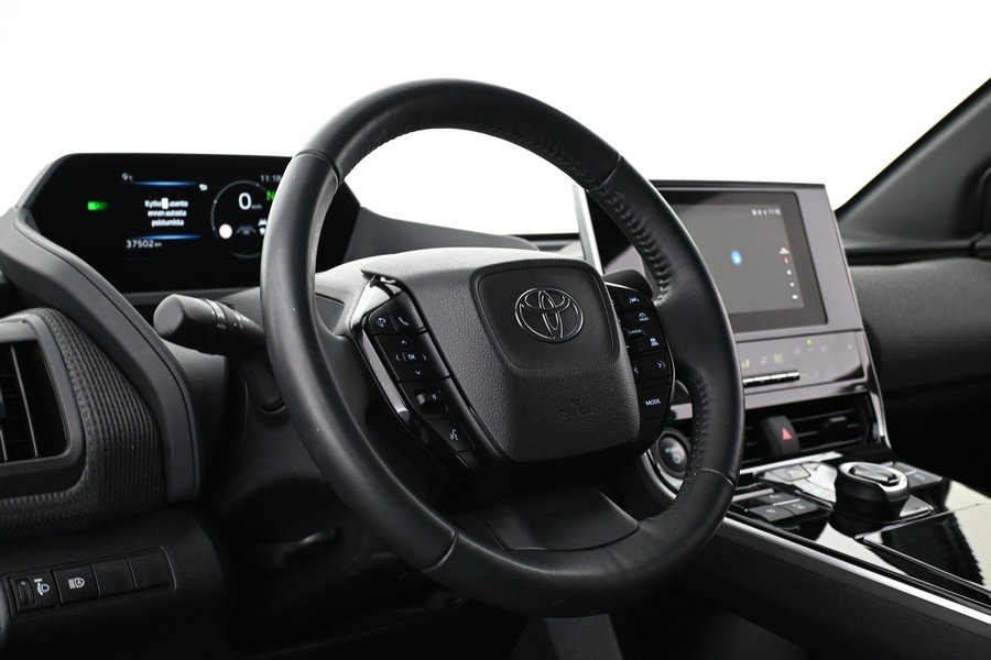 Toyota bZ4X vaihtoauto