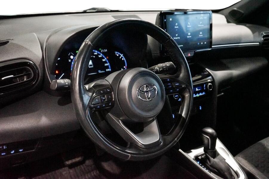 Toyota Yaris Cross vaihtoauto