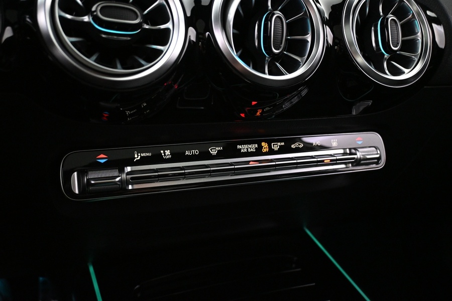 Mercedes-Benz EQA vaihtoauto