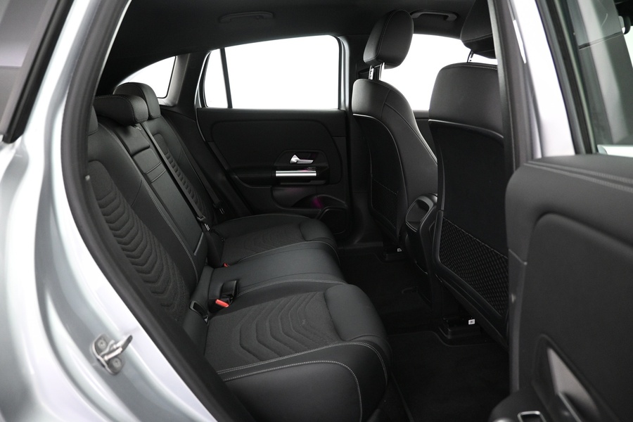 Mercedes-Benz EQA vaihtoauto