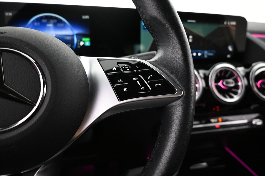 Mercedes-Benz EQA vaihtoauto