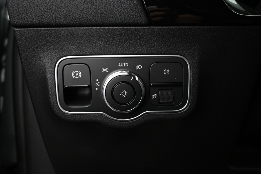 Mercedes-Benz EQA vaihtoauto