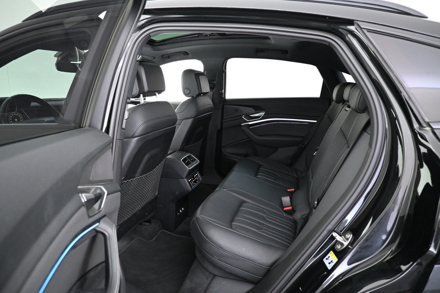 Audi Q8 e-tron vaihtoauto