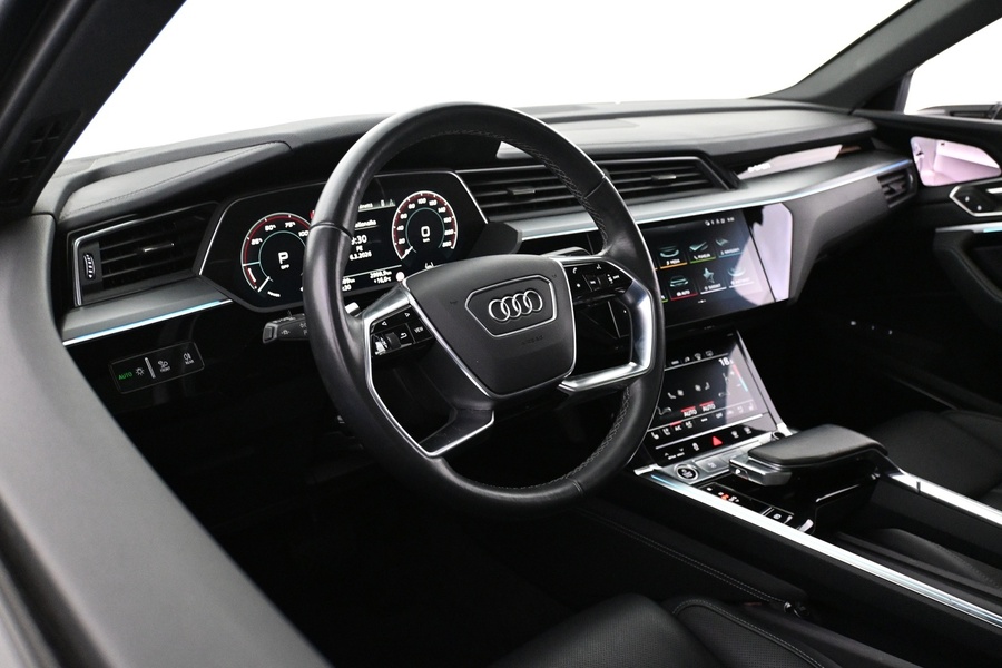 Audi Q8 e-tron vaihtoauto