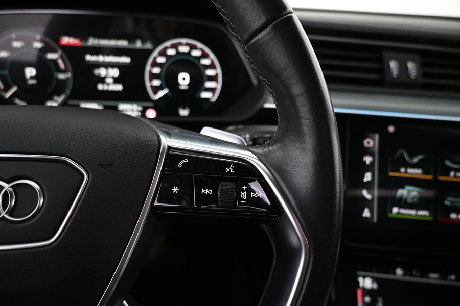 Audi Q8 e-tron vaihtoauto