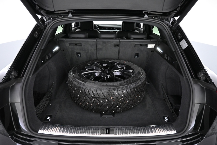 Audi Q8 e-tron vaihtoauto