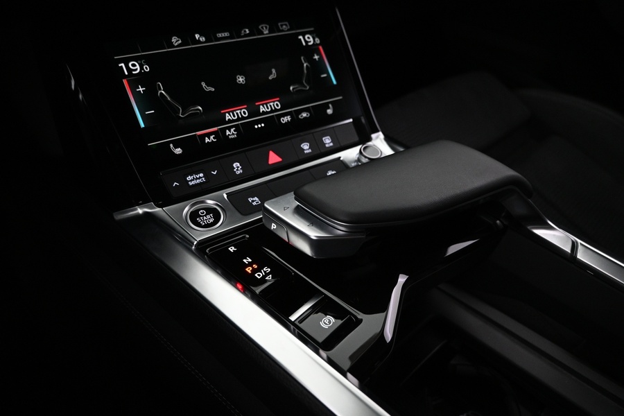 Audi Q8 e-tron vaihtoauto