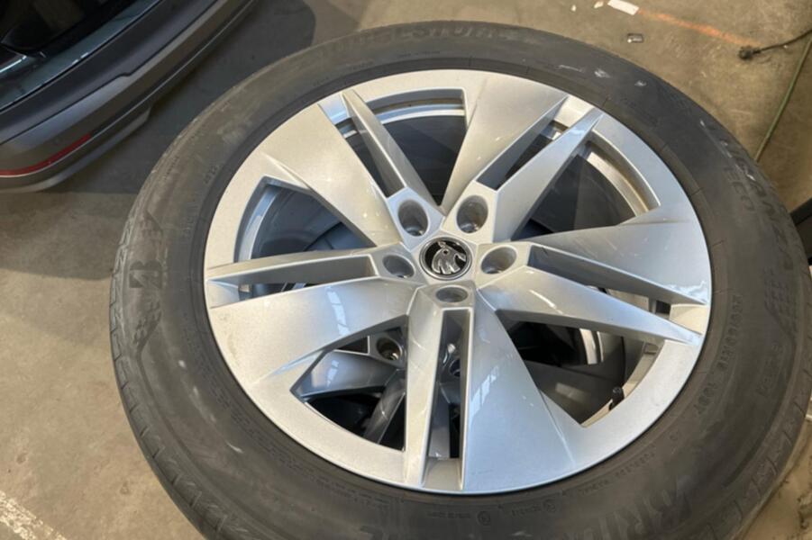 Skoda Enyaq vaihtoauto