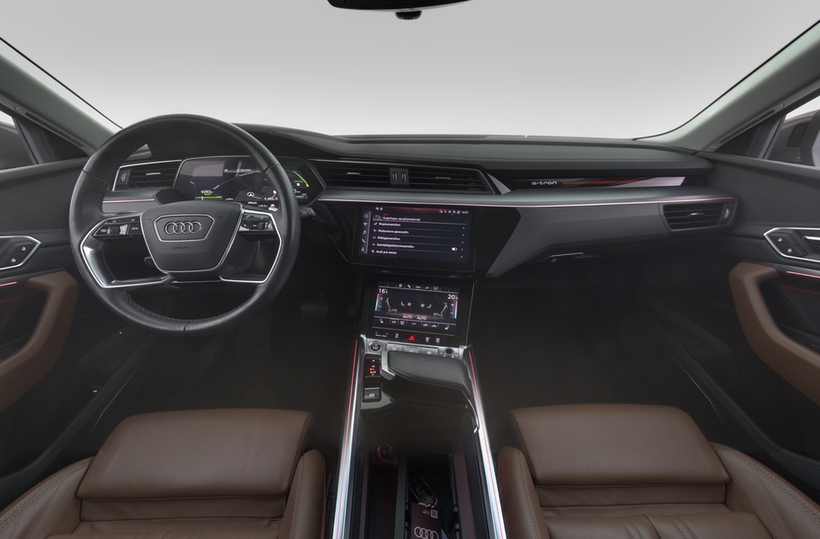 Audi Q8 e-tron vaihtoauto