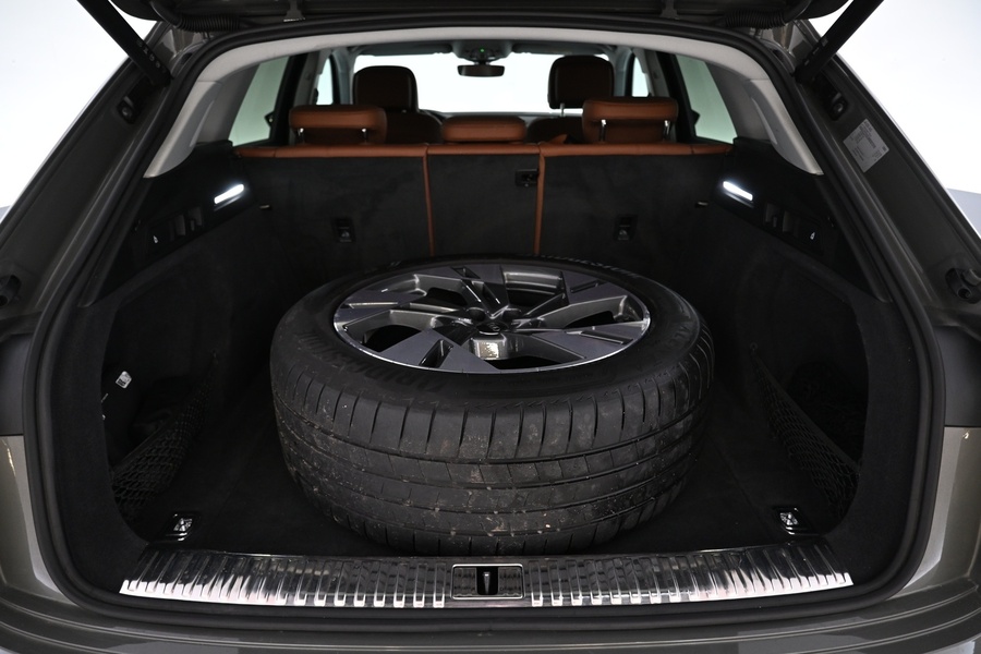 Audi Q8 e-tron vaihtoauto