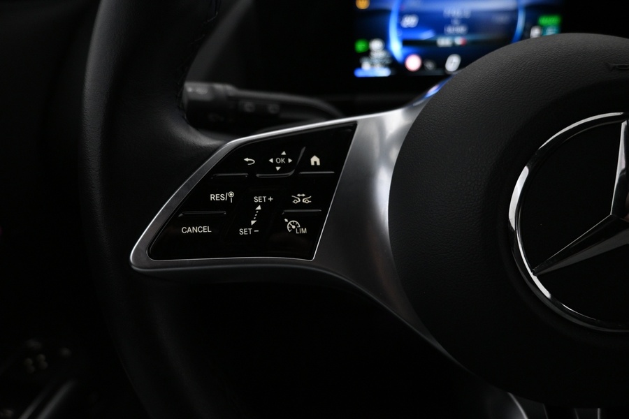 Mercedes-Benz EQA vaihtoauto