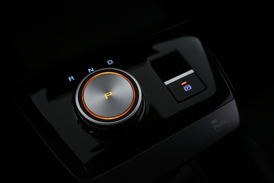 MG MG4 vaihtoauto