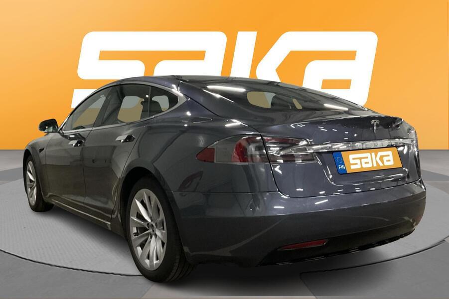 Tesla Model S vaihtoauto