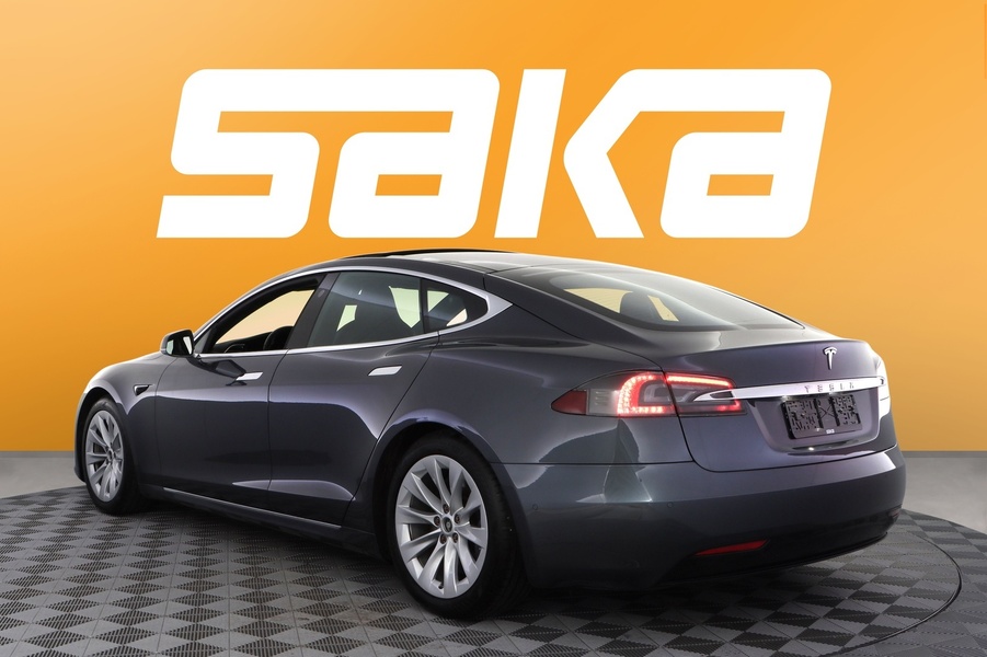 Tesla Model S vaihtoauto