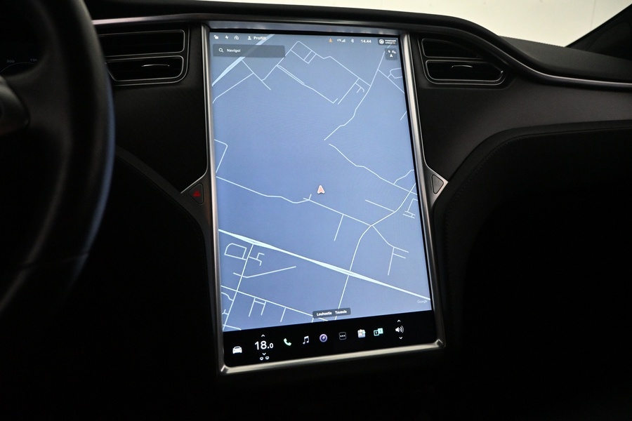 Tesla Model S vaihtoauto