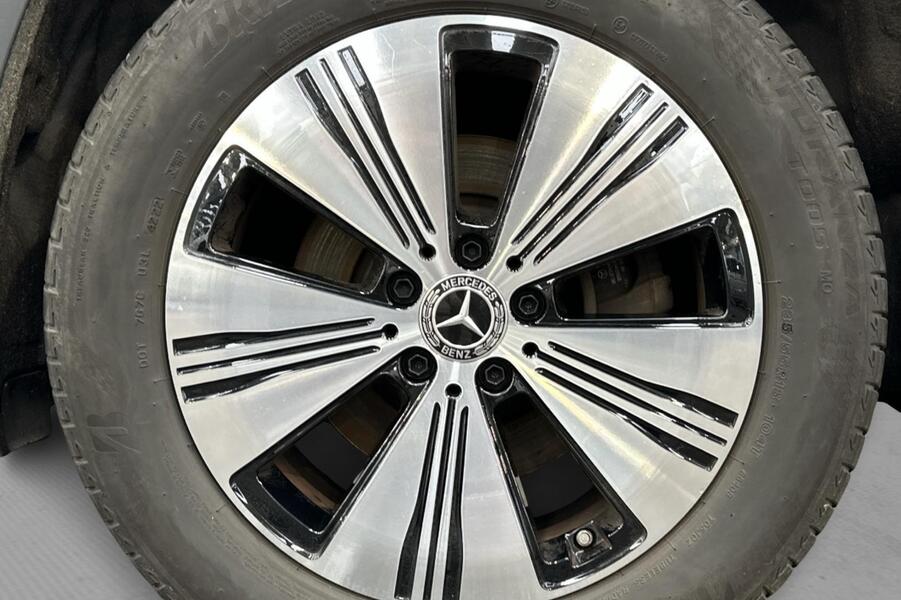 Mercedes-Benz EQB vaihtoauto