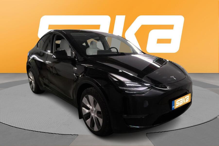 Tesla Model Y vaihtoauto