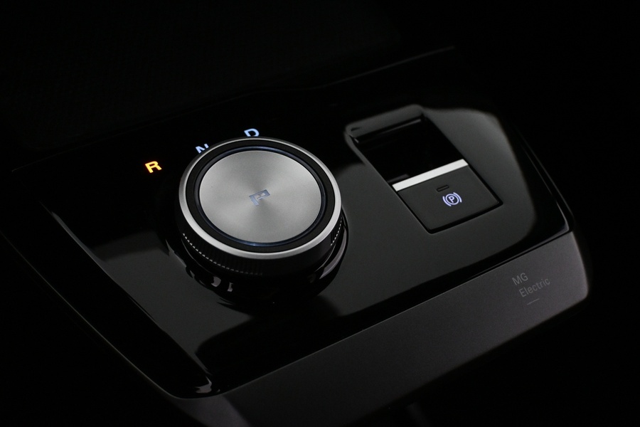 MG MG4 vaihtoauto