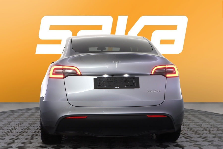 Tesla Model Y vaihtoauto