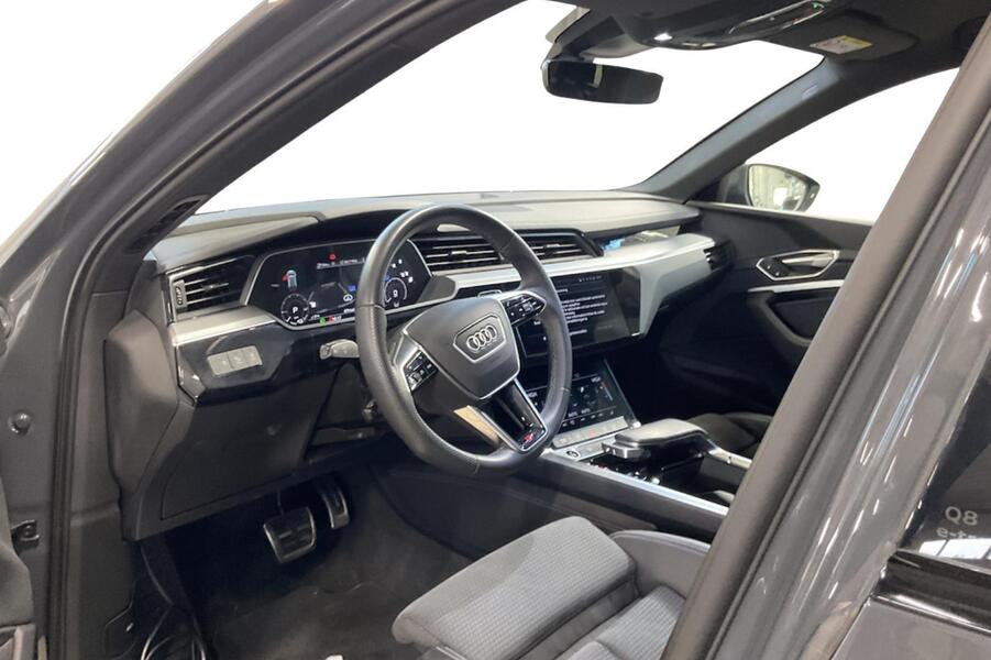 Audi Q8 e-tron vaihtoauto