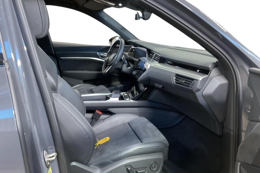 Audi Q8 e-tron vaihtoauto