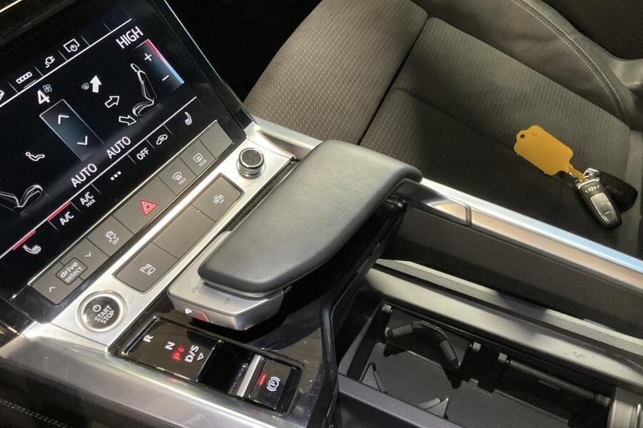 Audi Q8 e-tron vaihtoauto