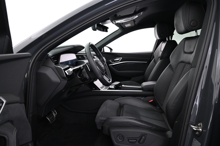 Audi Q8 e-tron vaihtoauto