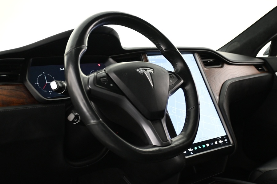 Tesla Model S vaihtoauto