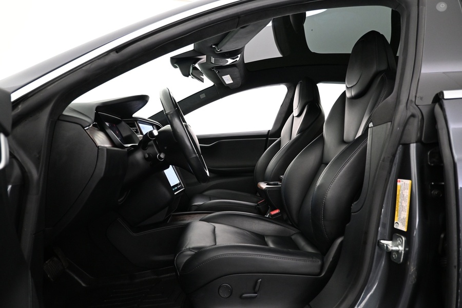 Tesla Model S vaihtoauto