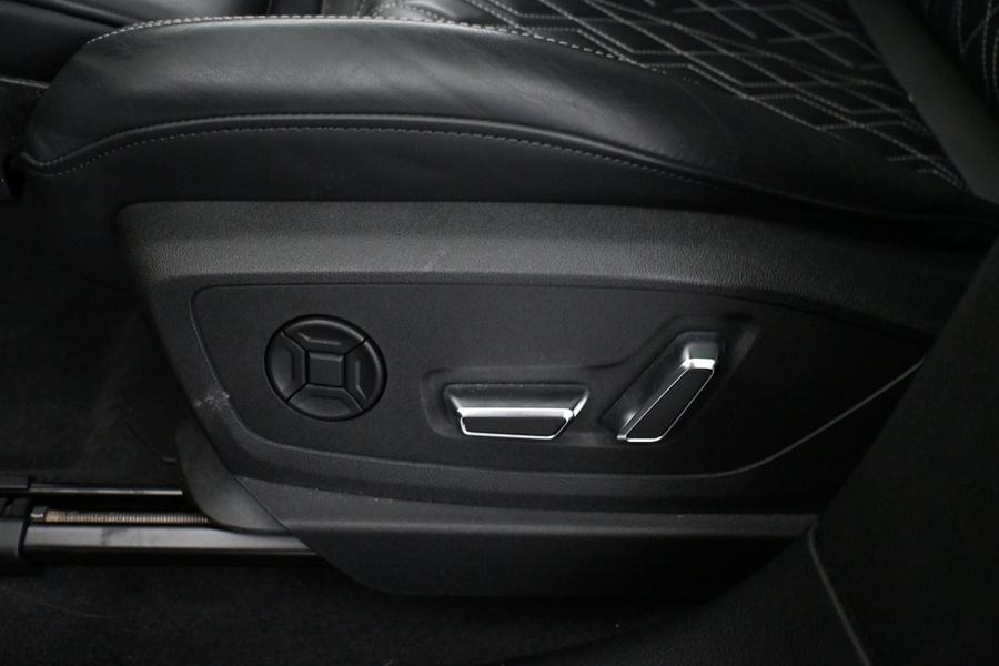 Audi Q8 e-tron vaihtoauto