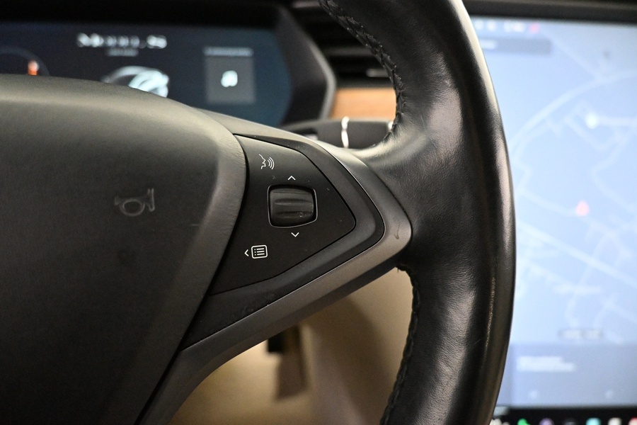 Tesla Model S vaihtoauto